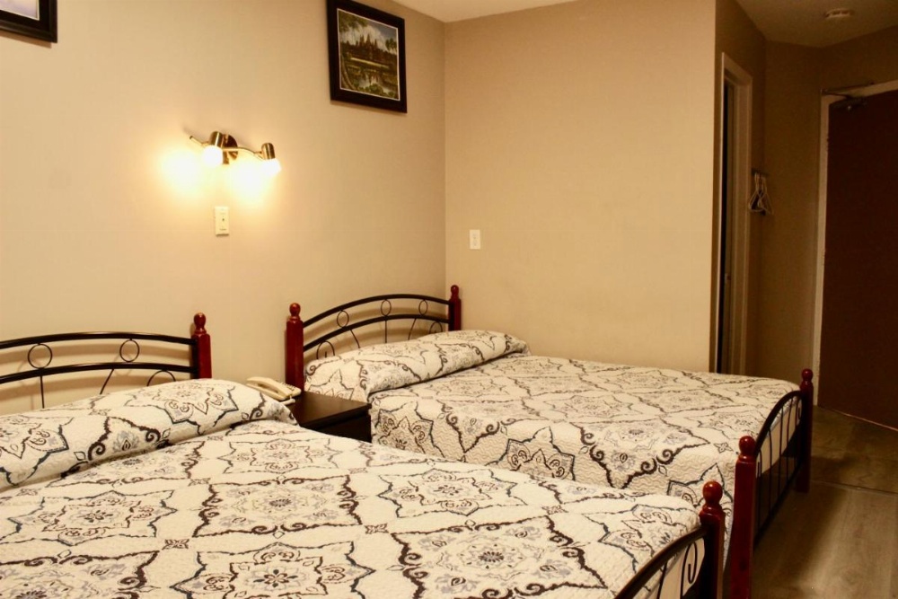 Room image 3