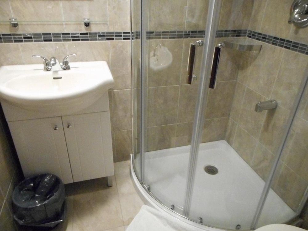 Room image 5